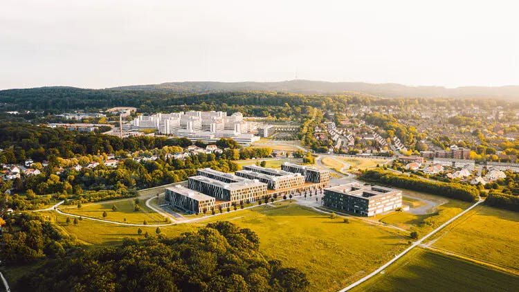 Luftaufnahme der Hochschule und Universität Bielefeld